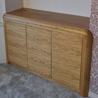 Oak alcove cabinet with oak shelves